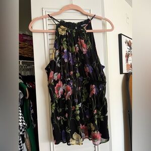 Women’s keyhole back tank top/blouse